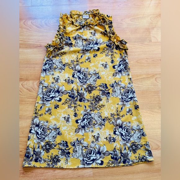 Nakita Dresses & Skirts - Nikita Women’s Yellow Floral Pattern Sleeveless Dress (M/L) Ruffle Neck Dress